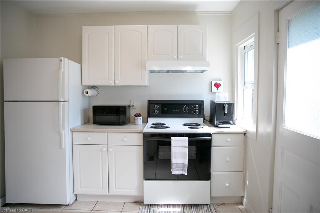 285 Macnab Street Property Photo 6
