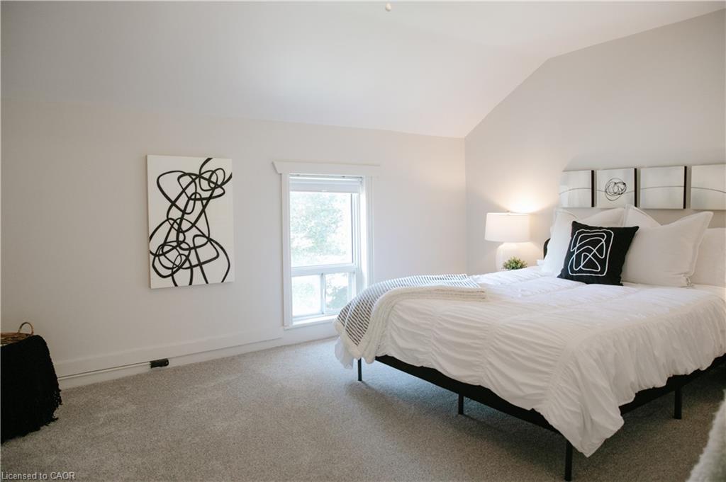 285 Macnab Street Property Photo 15