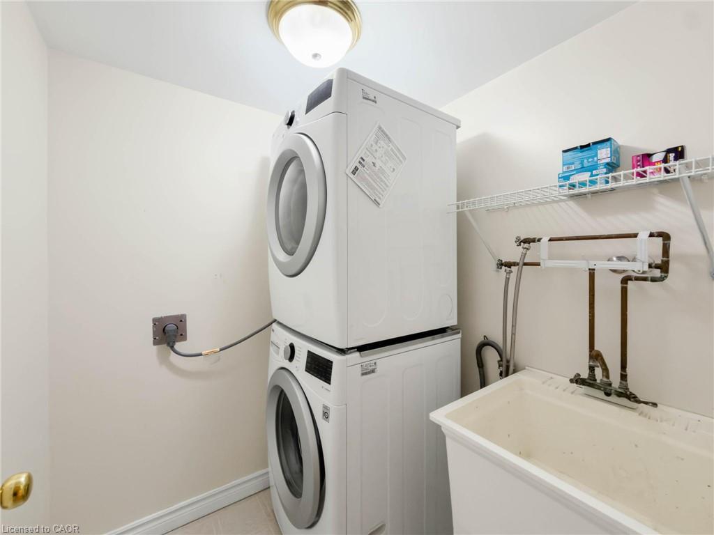 105-3480 Upper Middle Road Property Photo 32