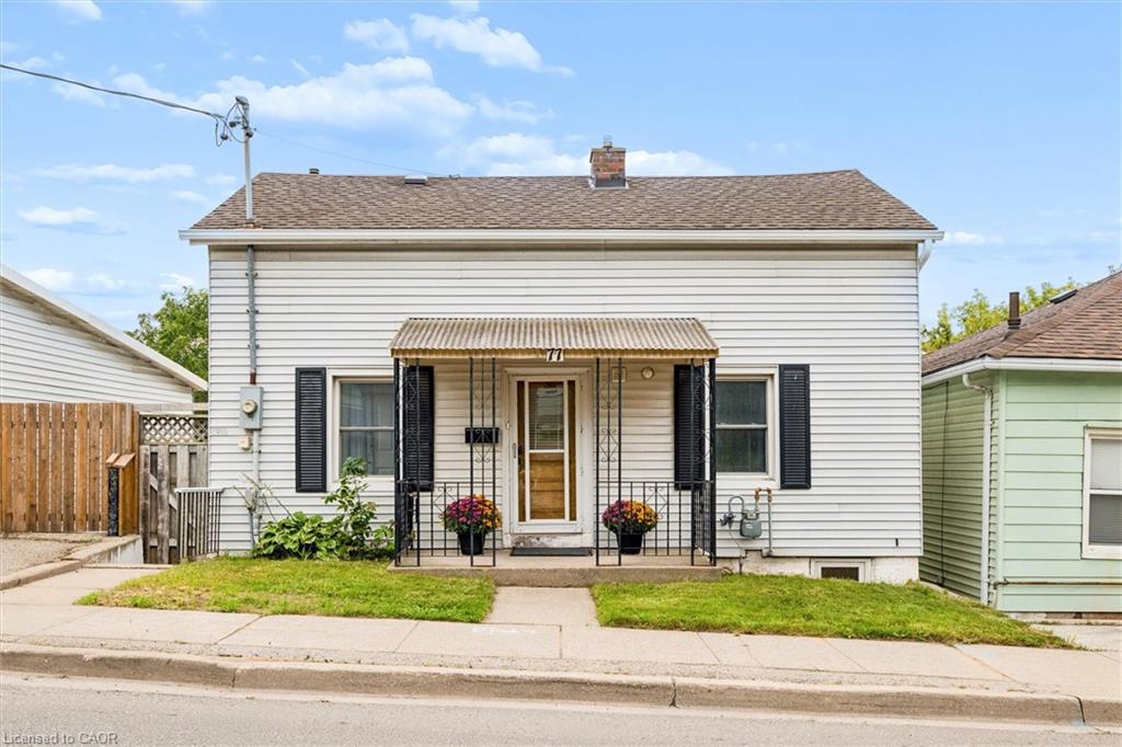 77 Beverly Street Property Photo 2