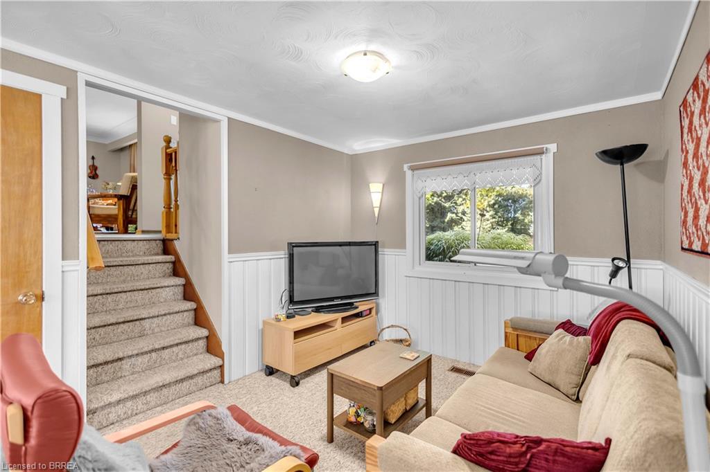 398 Bishopgate Road Property Photo 23