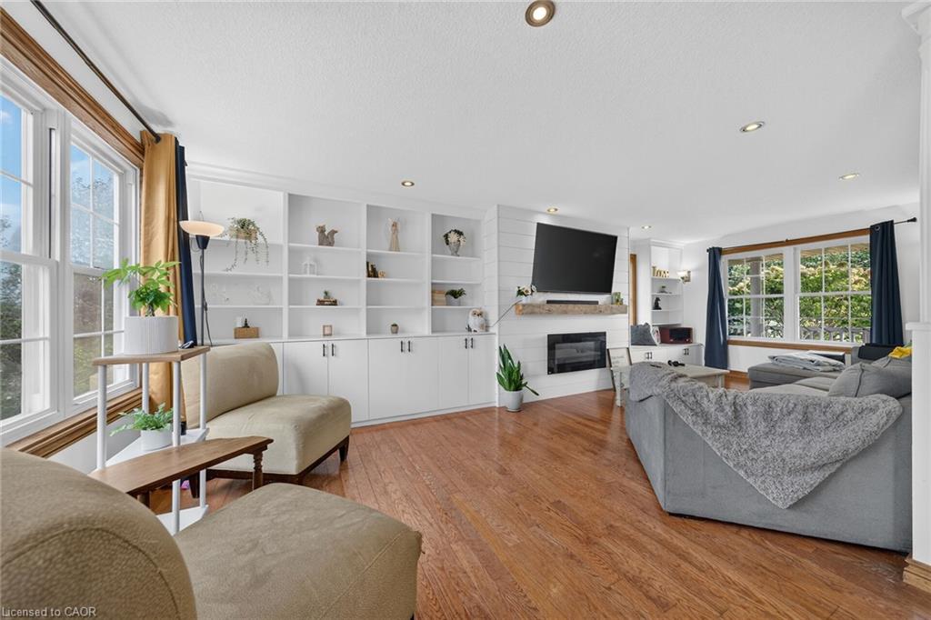 55 Monture Street N Property Photo 6