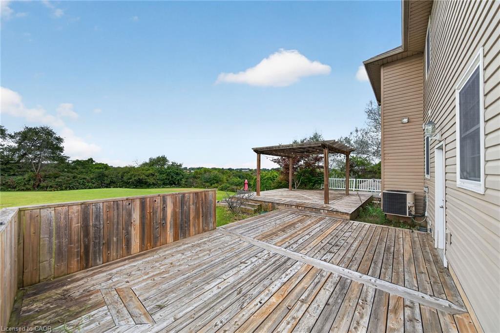 55 Monture Street N Property Photo 33