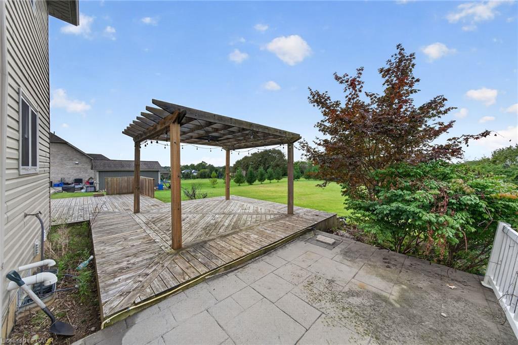 55 Monture Street N Property Photo 34