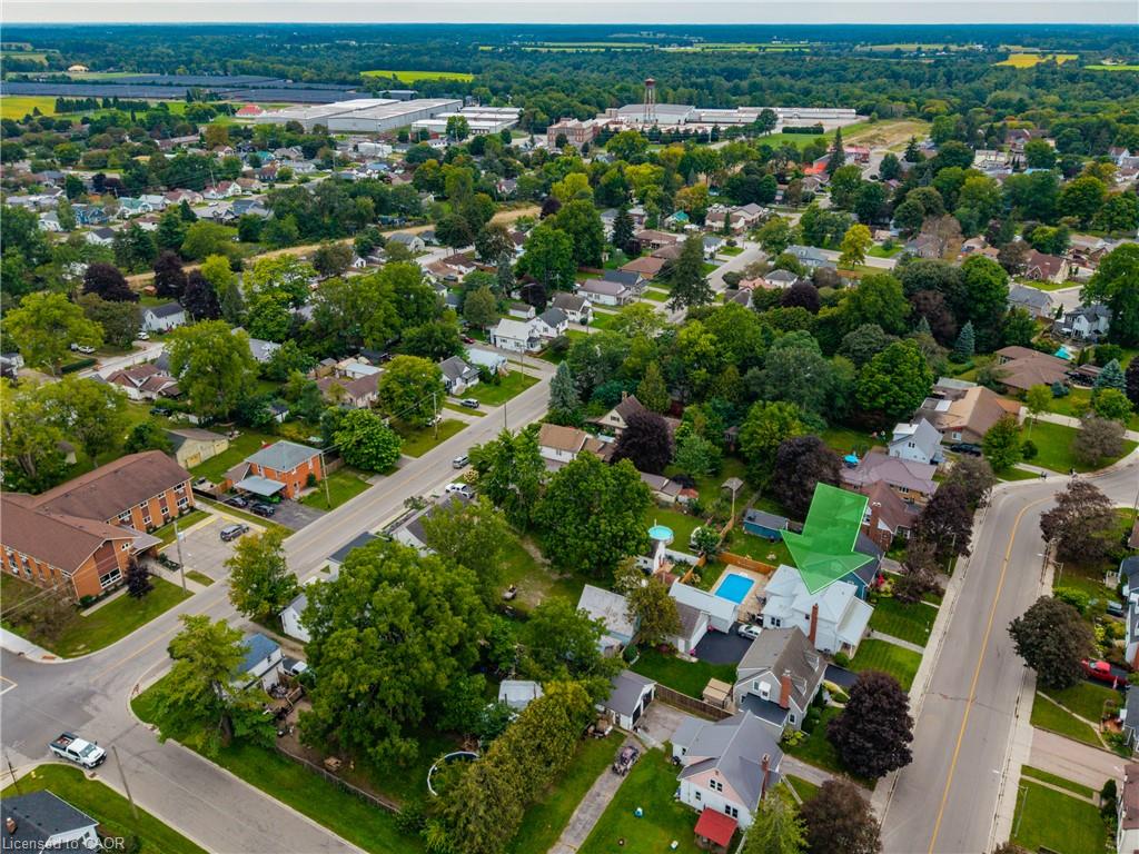 72 Pine Street Property Photo 9