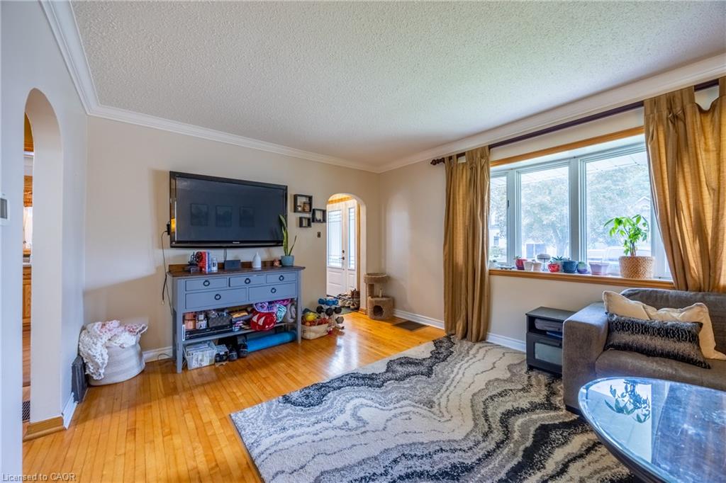 72 Pine Street Property Photo 16
