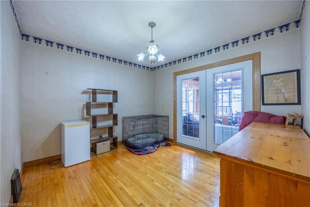 72 Pine Street Property Photo 17