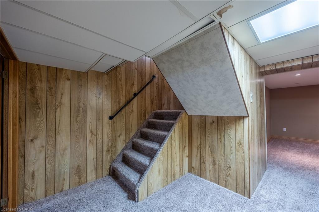72 Pine Street Property Photo 28