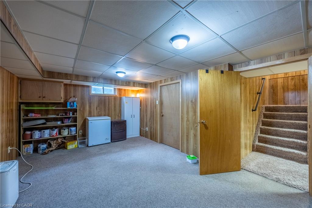 72 Pine Street Property Photo 32