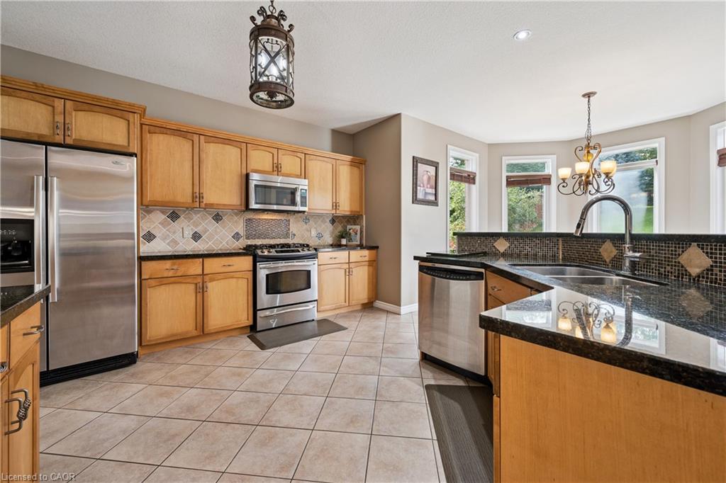26 Frasson Drive Property Photo 14