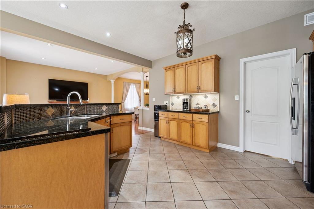 26 Frasson Drive Property Photo 17