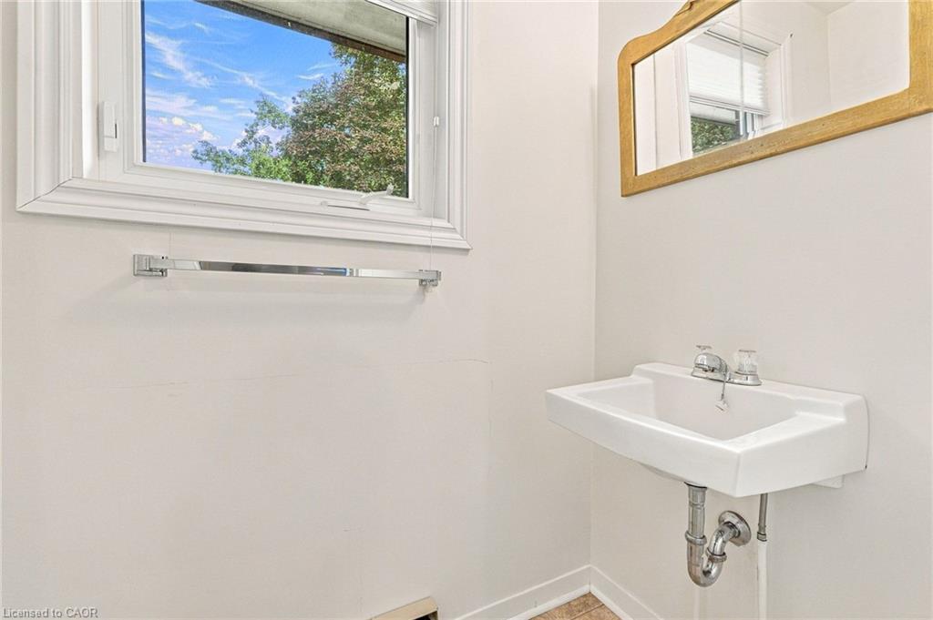 5150 Tremaine Road Property Photo 8