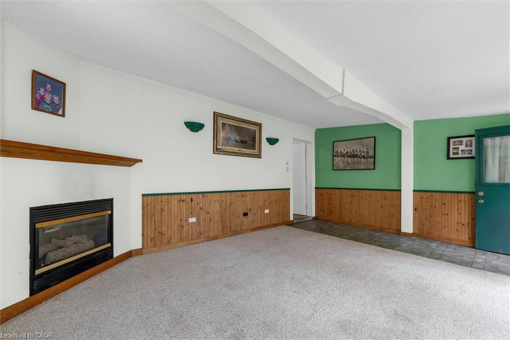 157 Macaulay Street E Property Photo 17