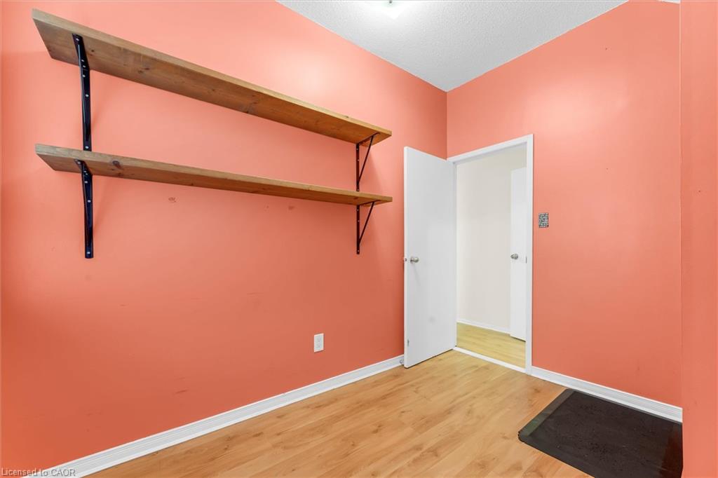 157 Macaulay Street E Property Photo 22