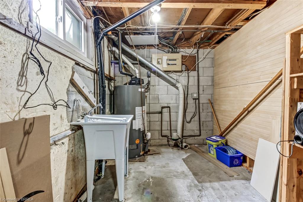 D-51 Metcalfe Crescent Property Photo 16