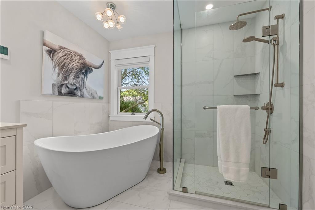 139 Allan Street Property Photo 22