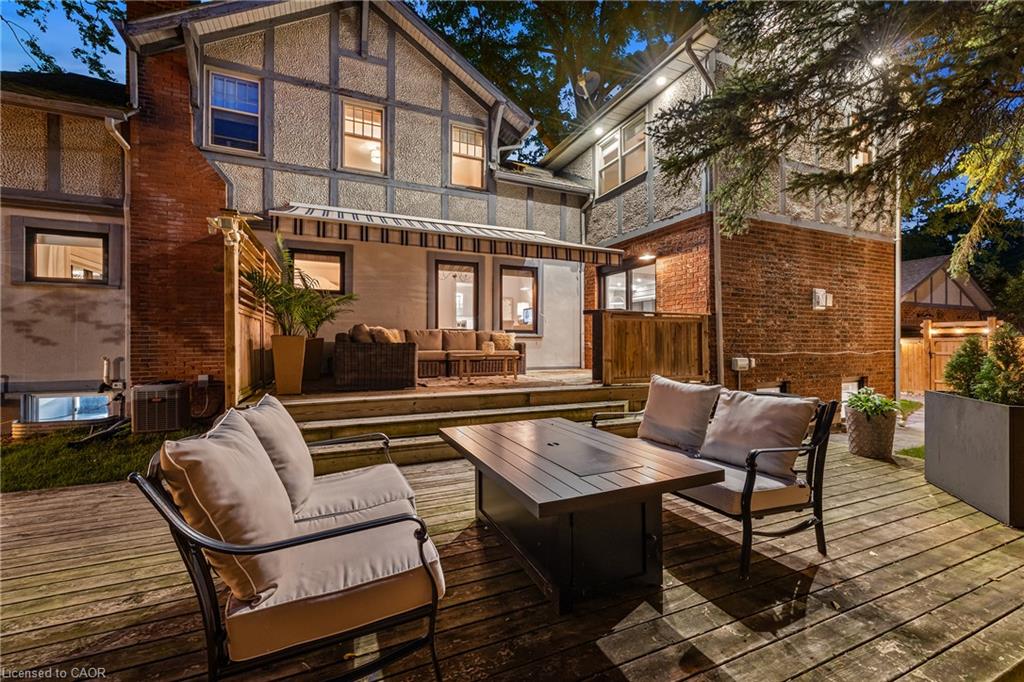 139 Allan Street Property Photo 31