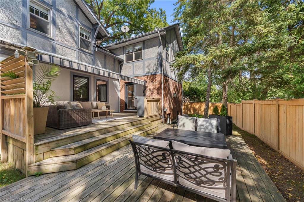 139 Allan Street Property Photo 32