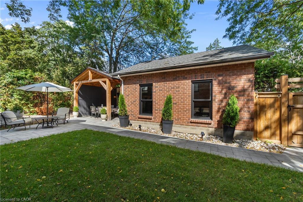 139 Allan Street Property Photo 33