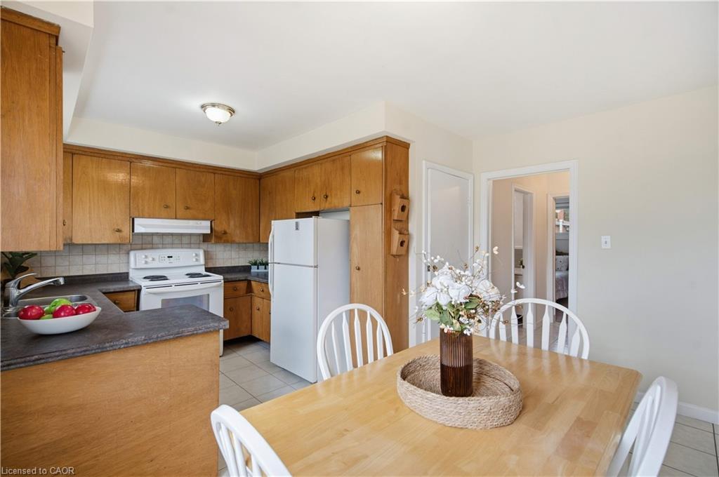 1101 Mohawk Road E Property Photo 9