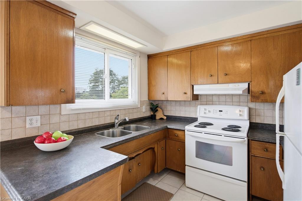 1101 Mohawk Road E Property Photo 12