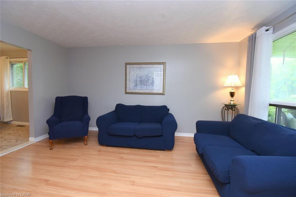 64 Winnett Street N Property Photo 30