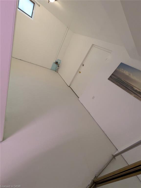 64 Winnett Street N Property Photo 49