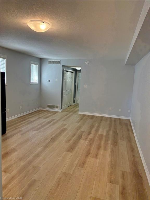 8c-50 Howe Drive Property Photo 6