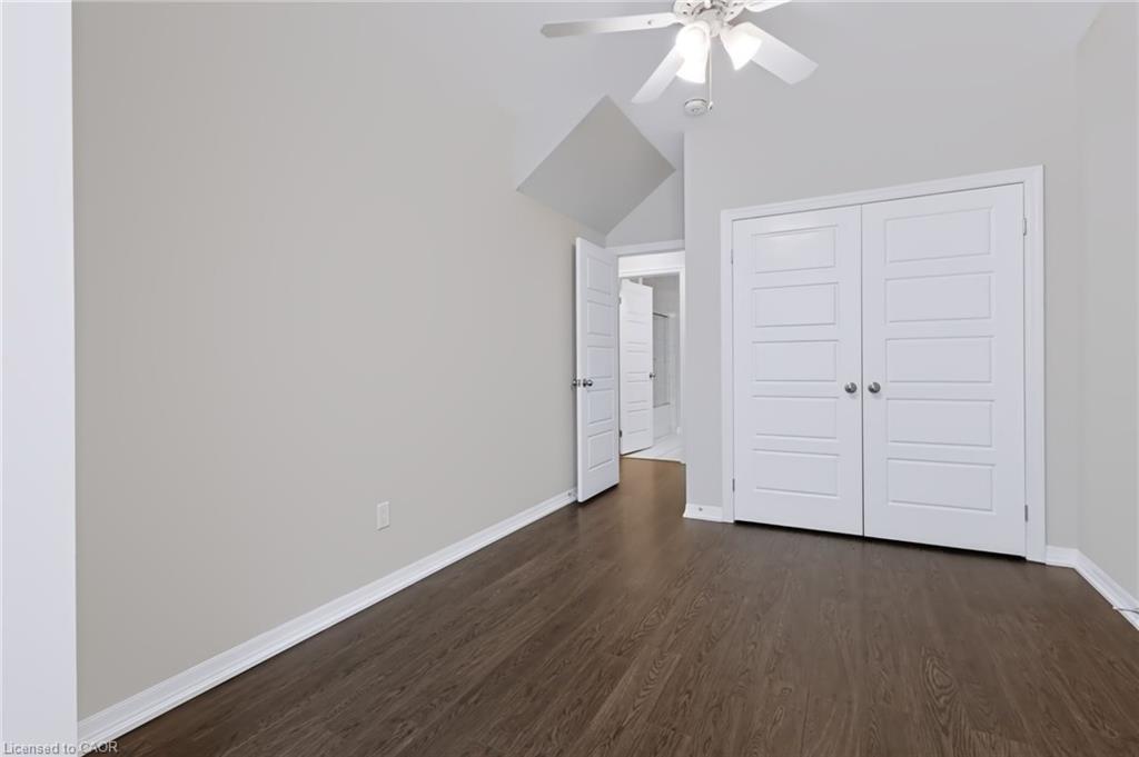 22-290 Barton Street W Property Photo 16