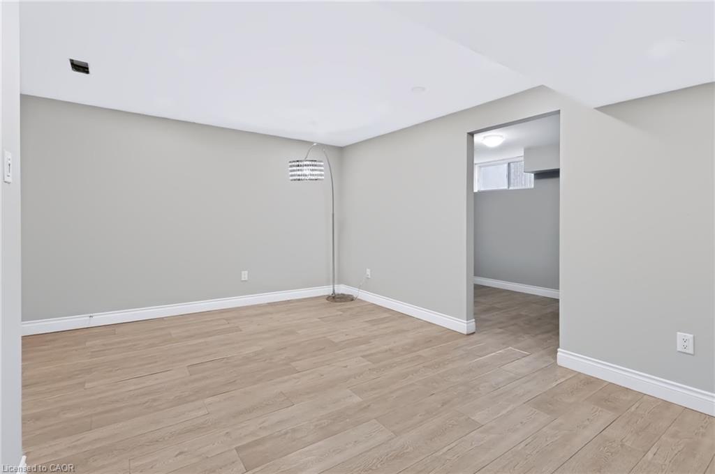 22-290 Barton Street W Property Photo 22