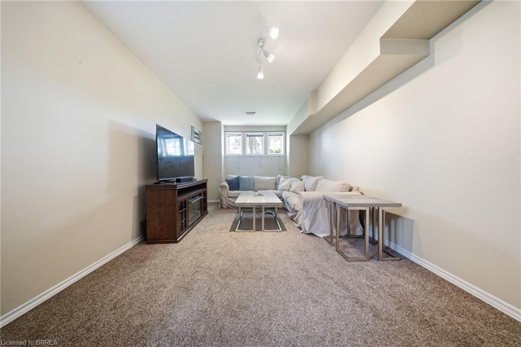 29 Strong Court Property Photo 23