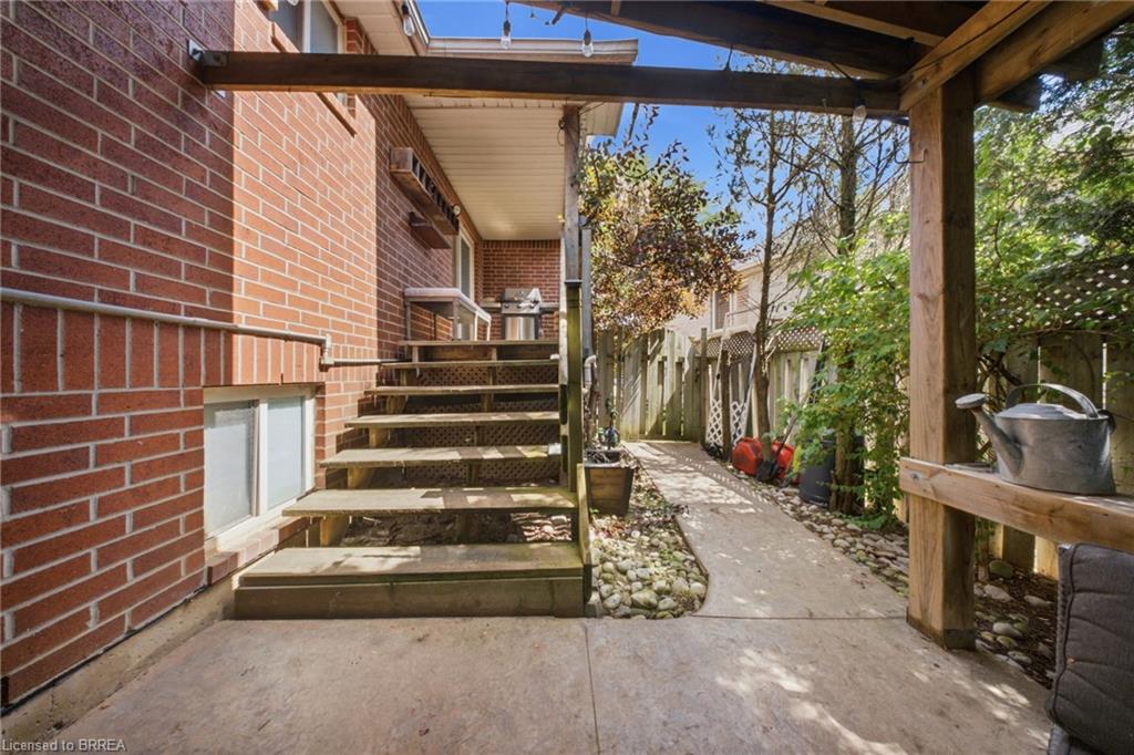 29 Strong Court Property Photo 31