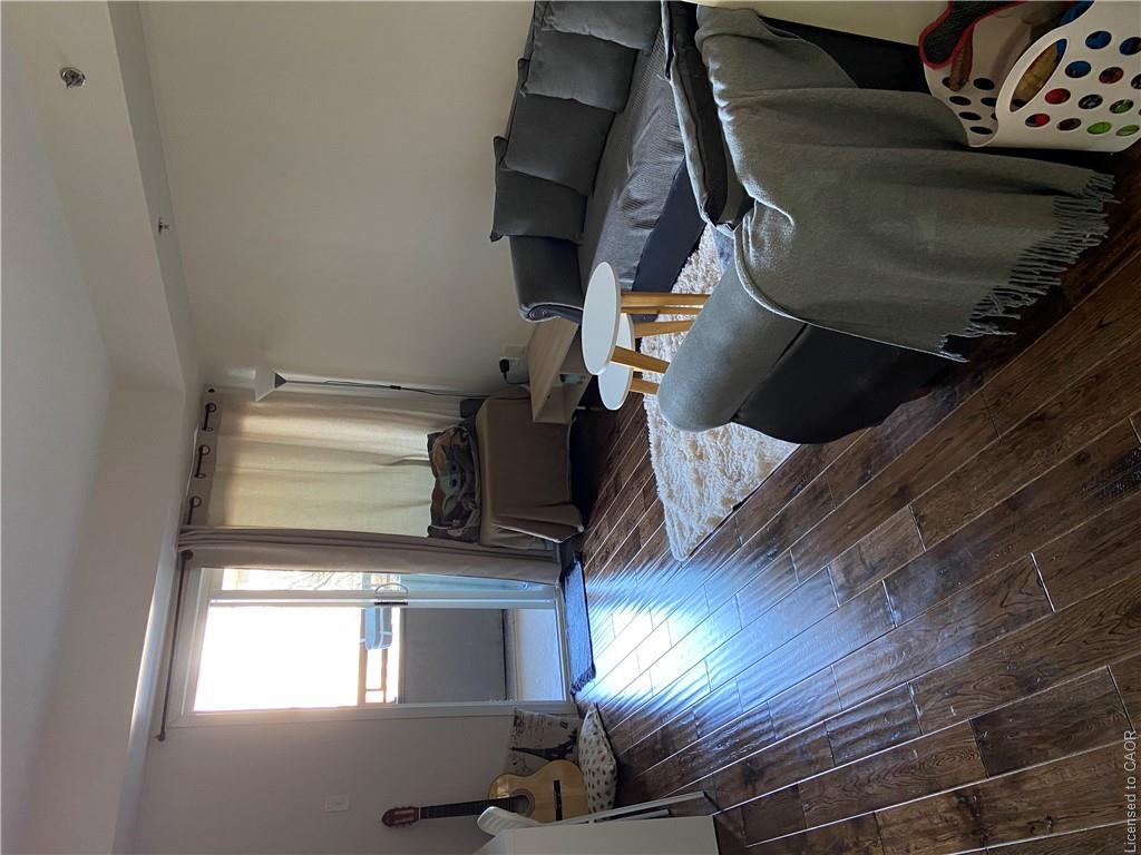 227-3070 Rotary Way Property Photo 8