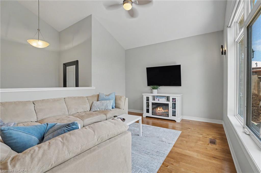 12 Silverwood Avenue Property Photo 19