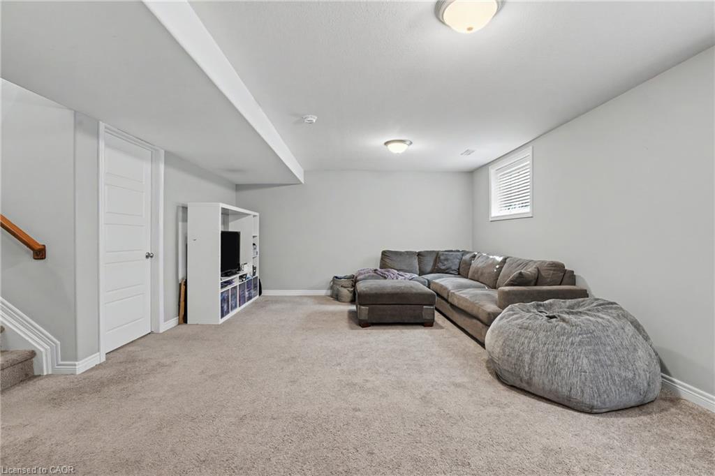 12 Silverwood Avenue Property Photo 23