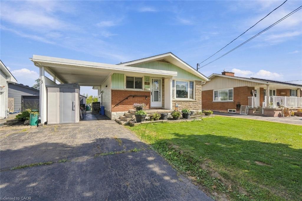 287 Santone Avenue Property Photo 3