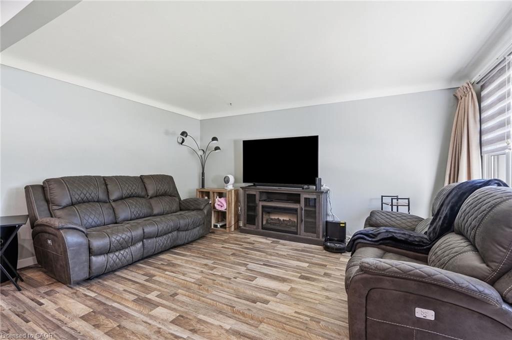 287 Santone Avenue Property Photo 5