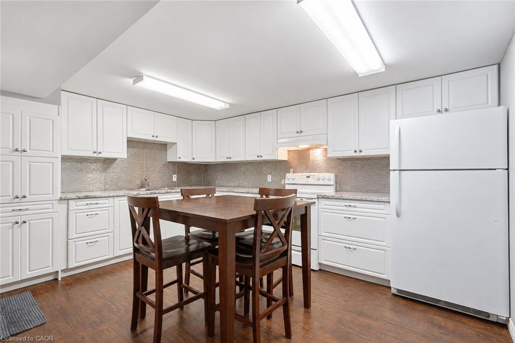 287 Santone Avenue Property Photo 18