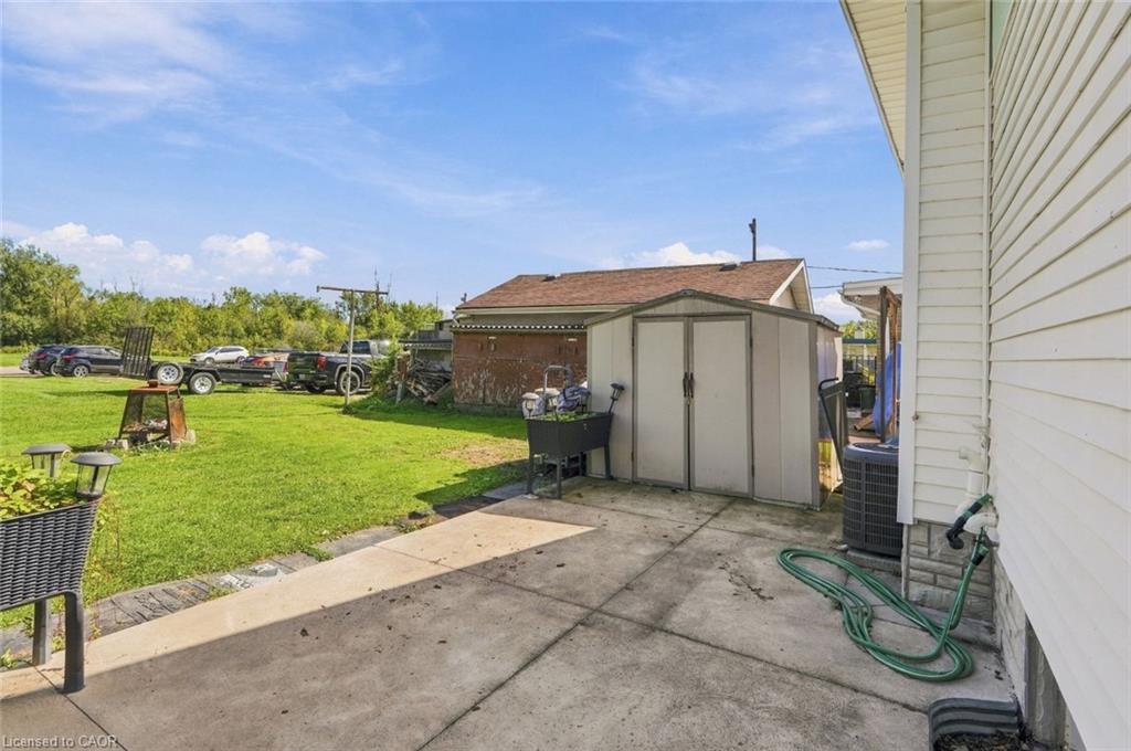 287 Santone Avenue Property Photo 23
