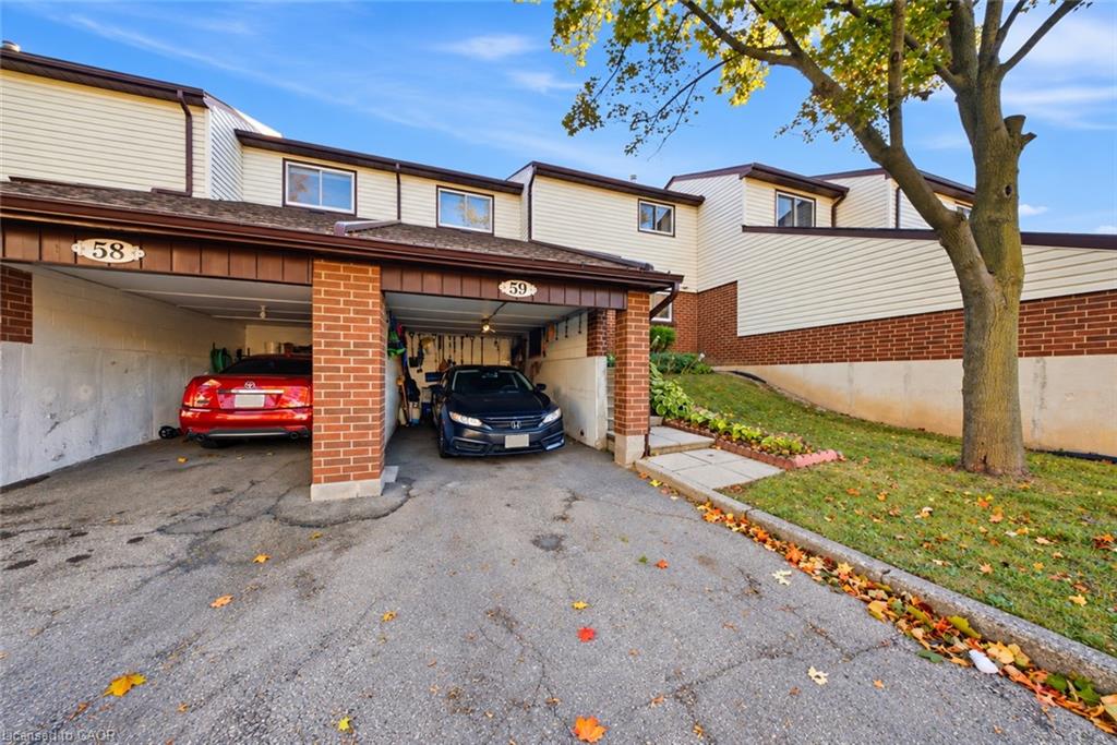 59-880 Limeridge Road E Property Photo 3