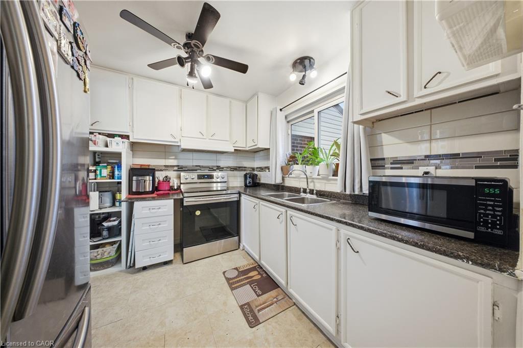 59-880 Limeridge Road E Property Photo 11