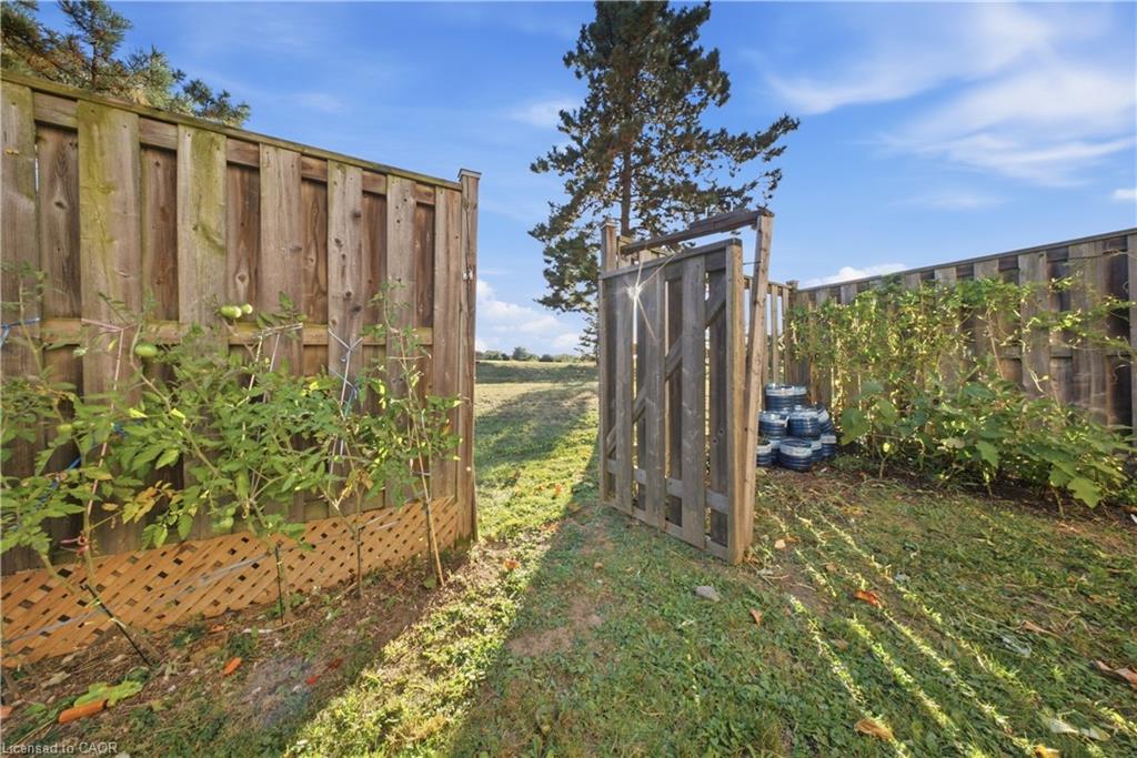 59-880 Limeridge Road E Property Photo 22