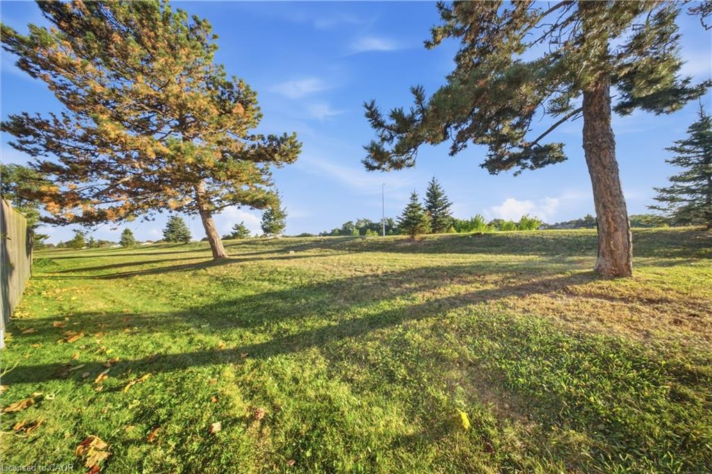 59-880 Limeridge Road E Property Photo 23