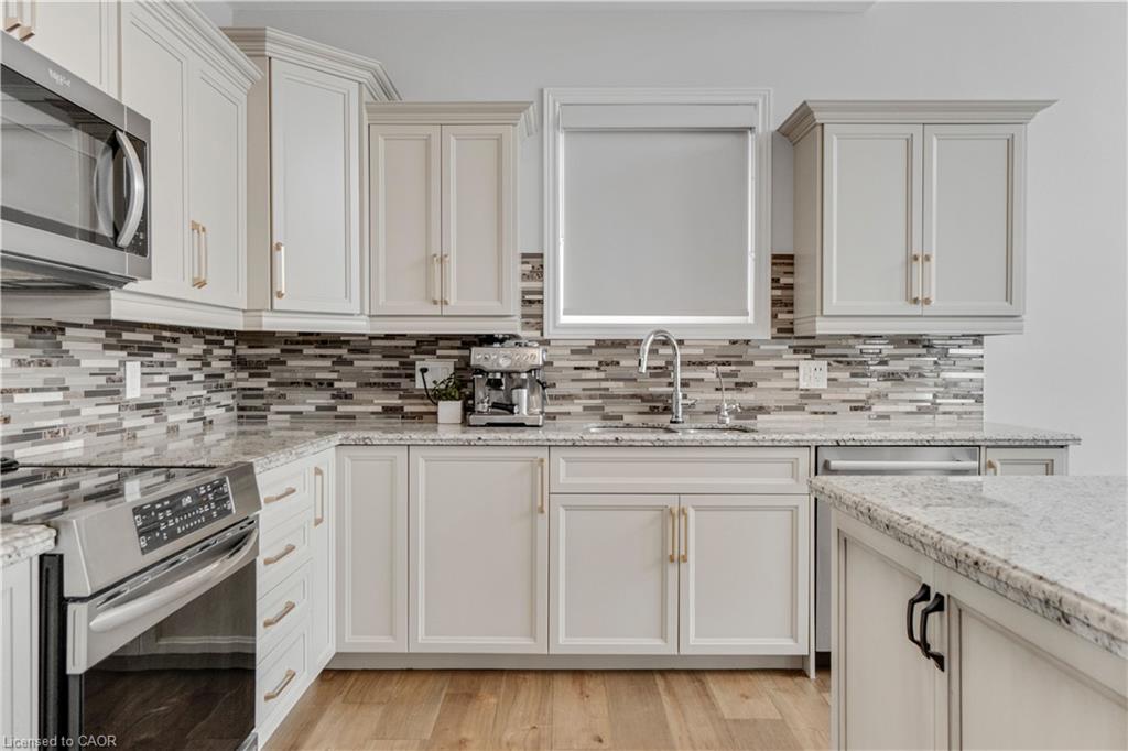 83 Frankfurt Street Property Photo 10