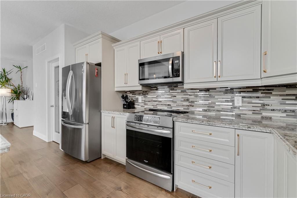 83 Frankfurt Street Property Photo 14