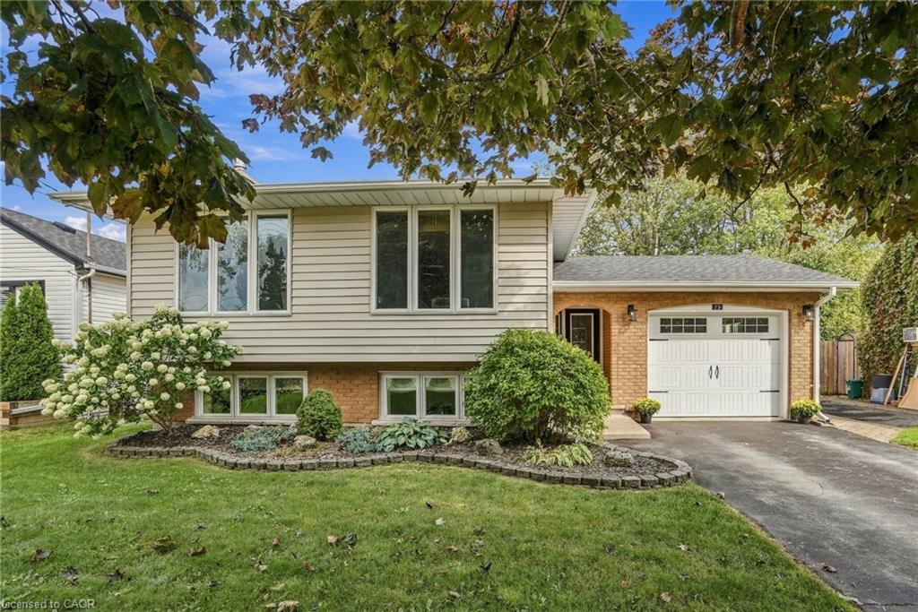 39 Rosemount Avenue Property Photo 1