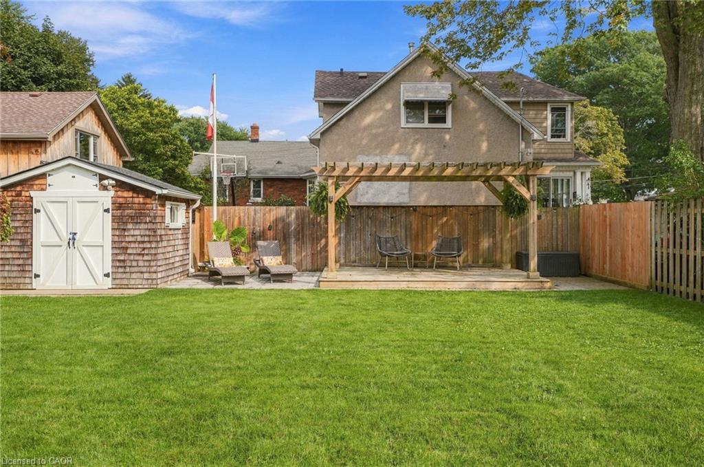39 Rosemount Avenue Property Photo 41