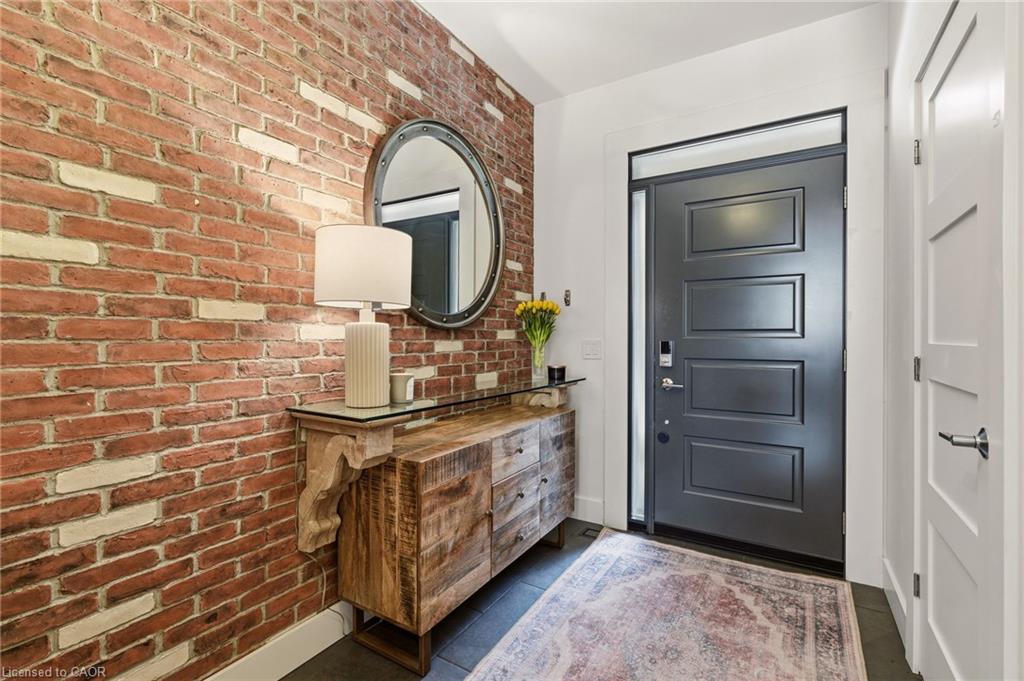 4-5056 New Street Property Photo 4