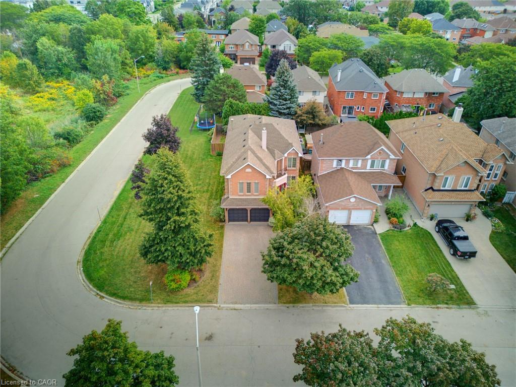 144 Cove Crescent Property Photo 31