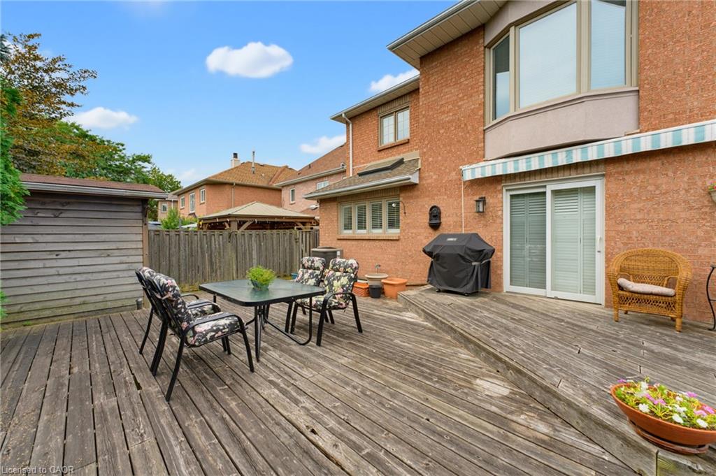 144 Cove Crescent Property Photo 38